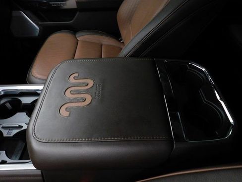 Used 2025 Ford F250 King Ranch w/ FX4 Off-Road Package image 35