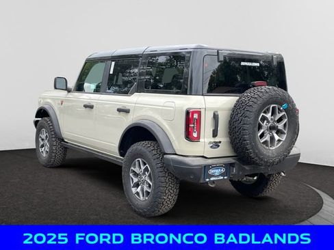 New 2025 Ford Bronco Badlands AWD/4WD image 3