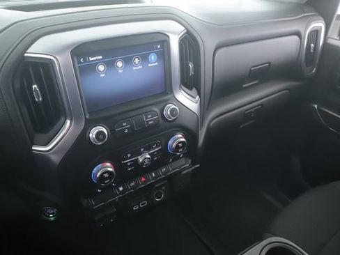 Used 2020 GMC Sierra 2500 SLE w/ Preferred Package image 25