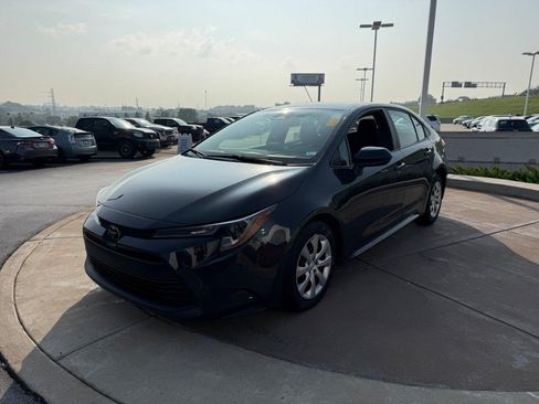 Used 2024 Toyota Corolla LE FWD image 10