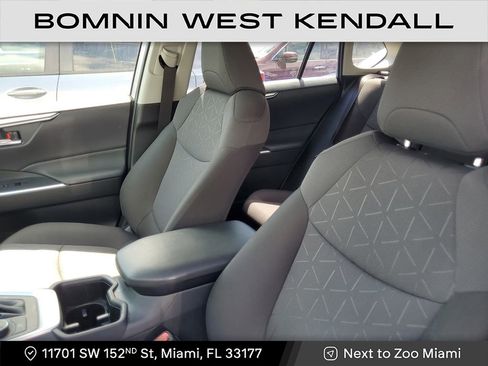 Used 2024 Toyota RAV4 XLE image 18