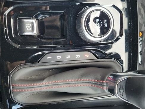 Used 2023 Chevrolet Colorado Z71 w/ Z71 Convenience Package 2 image 37