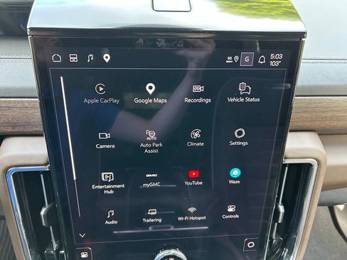 Used 2026 GMC Yukon Denali Ultimate AWD/4WD image 36