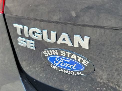 Used 2021 Volkswagen Tiguan SE FWD image 8