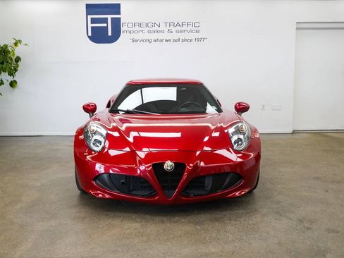 Used 2016 Alfa Romeo 4C Coupe w/ Convenience Group - Coupe RWD image 2