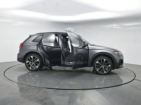 Used 2021 Audi SQ5 Premium Plus w/ Premium Plus Package AWD/4WD image 40