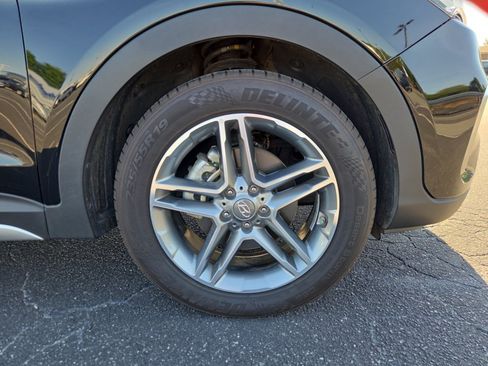 Used 2019 Hyundai Santa Fe XL FWD image 29