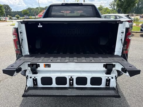 Used 2025 Chevrolet Silverado EV LT AWD/4WD image 18