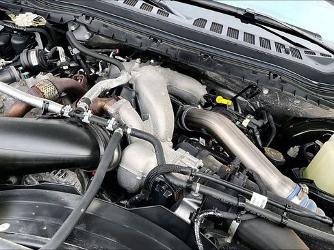 Used 2024 Ford F350 XLT image 35