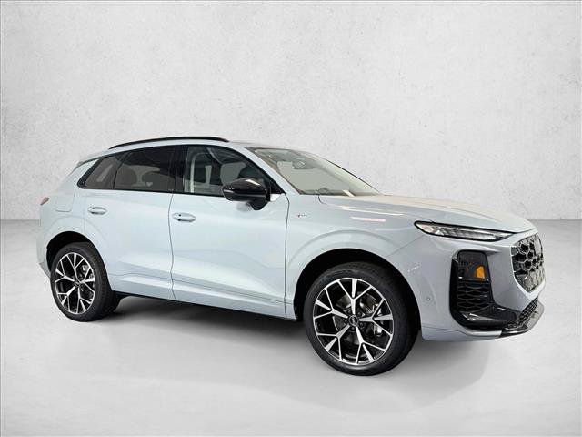 New 2026 Audi Q3 quattro 2.0T AWD/4WD image 3