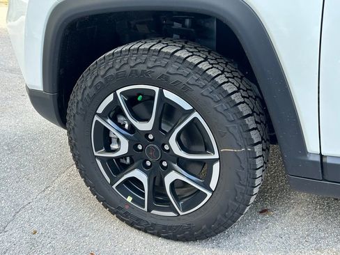 New 2026 Jeep Compass Trailhawk image 23