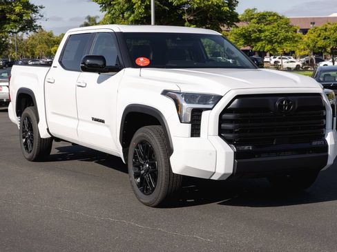 New 2026 Toyota Tundra Limited AWD/4WD image 3