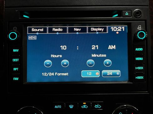 Used 2011 GMC Sierra 3500 Denali AWD/4WD image 6