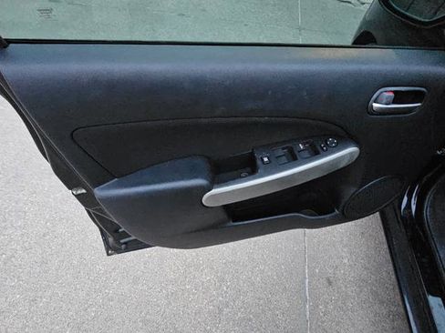 Used 2011 MAZDA MAZDA2 Touring image 9