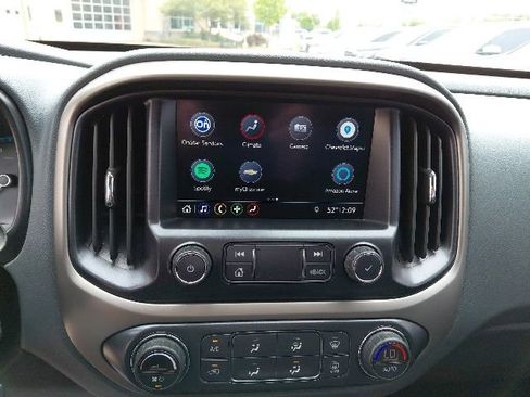 Used 2021 Chevrolet Colorado Z71 AWD/4WD image 21
