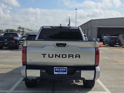 Used 2023 Toyota Tundra Limited AWD/4WD image 5