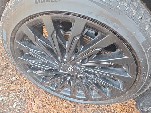 Used 2025 Hyundai Santa Fe Calligraphy image 18