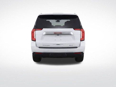 Certified 2023 GMC Yukon SLT w/ SLT Luxury Package AWD/4WD image 35