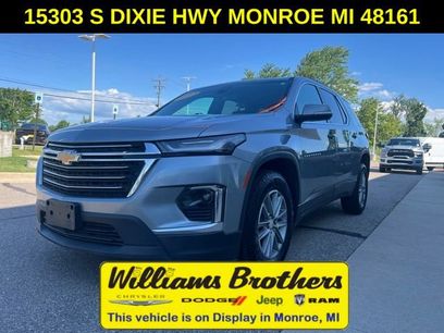 Used 2023 Chevrolet Traverse LT