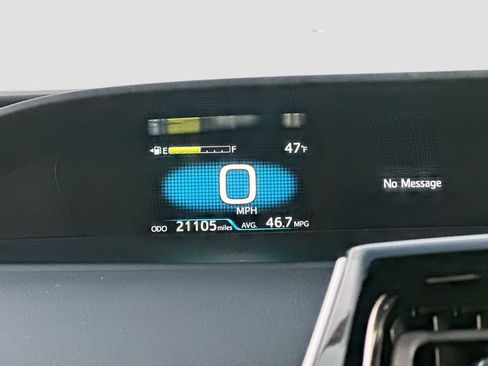 Used 2022 Toyota Prius Nightshade image 12