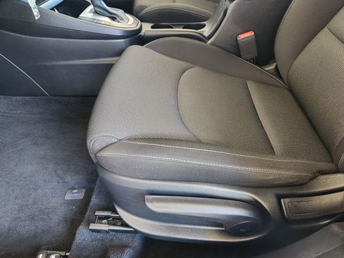 Used 2023 Kia Forte LX image 25