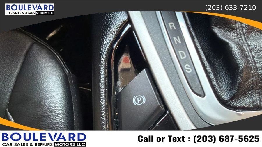 Used 2018 Ford Edge SEL w/ Equipment Group 201A AWD/4WD image 22