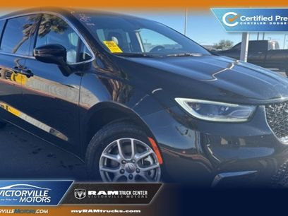 Certified 2025 Chrysler Pacifica Select