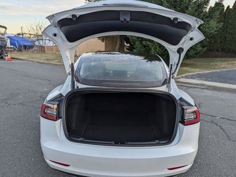 Used 2023 Tesla Model 3 Standard Range image 7