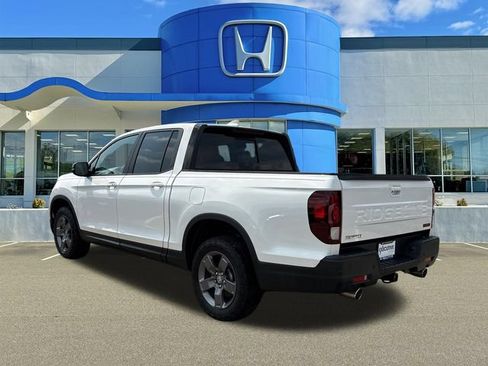 Used 2024 Honda Ridgeline TrailSport image 4