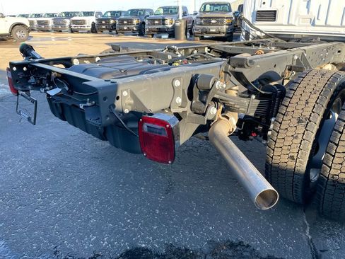 New 2026 Ford F550 4x4 Crew Cab image 35