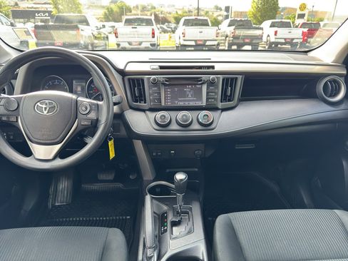 Used 2018 Toyota RAV4 LE w/ All Weather Liner Package AWD/4WD image 9