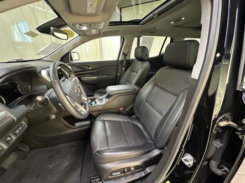 Certified 2023 GMC Acadia SLT w/ Technology Package AWD/4WD image 23
