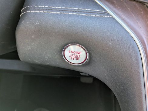 Used 2023 Acura TLX Advance image 16