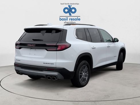 Used 2025 GMC Acadia Elevation image 8