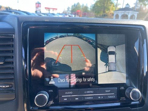 Used 2022 Nissan Frontier PRO-4X image 21
