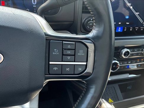 Used 2024 Ford F250 Platinum AWD/4WD image 21