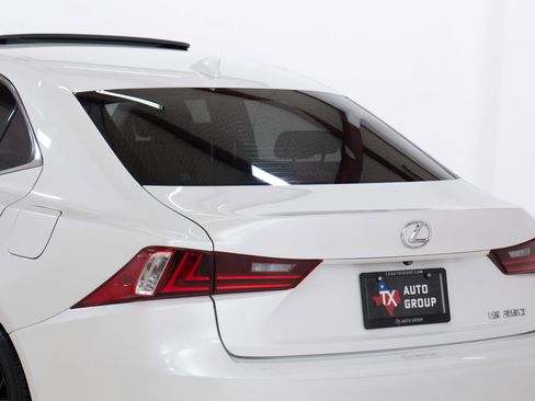 Used 2015 Lexus IS 250 image 14