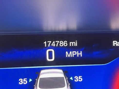 Used 2015 Chrysler 200 C w/ Navigation & Sound Group I image 18