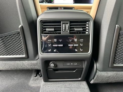 Used 2026 Porsche Cayenne S AWD/4WD image 40