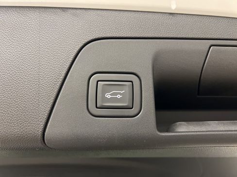 Certified 2023 Buick Envision Essence image 7