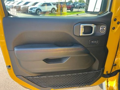 Used 2020 Jeep Wrangler Unlimited Rubicon AWD/4WD image 18