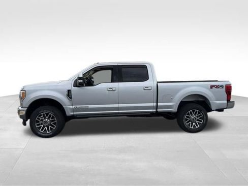 Used 2018 Ford F250 Lariat w/ Lariat Ultimate Package AWD/4WD image 7