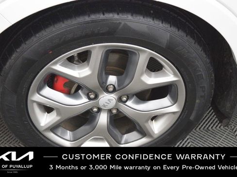 Used 2018 Kia Sorento SX image 21