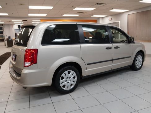 Used 2014 Dodge Grand Caravan American Value Package image 10