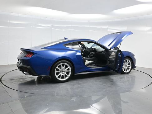 Used 2024 Ford Mustang GT Premium RWD image 5