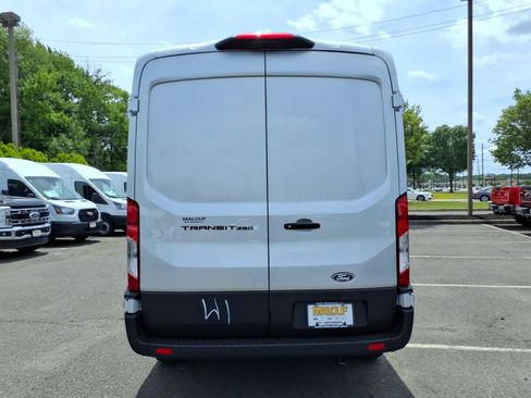 New 2026 Ford Transit 250 148 Medium Roof w/ Load Area Protection Package RWD image 5