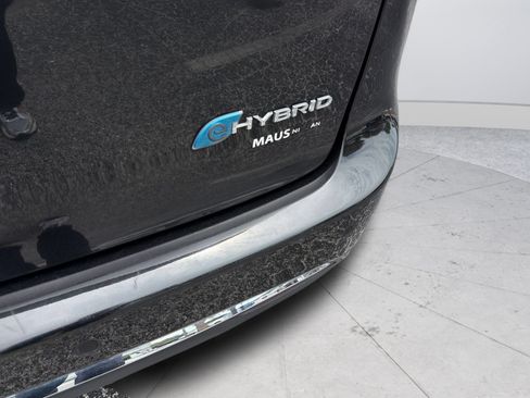 Used 2024 Chrysler Pacifica Limited FWD image 39
