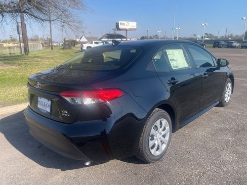 New 2026 Toyota Corolla LE image 7