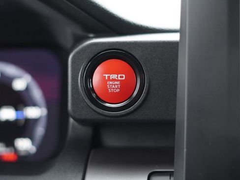 Certified 2025 Toyota Tacoma TRD Sport image 24