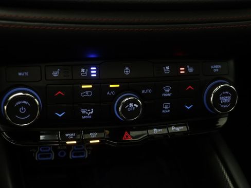 Used 2024 Dodge Durango R/T AWD/4WD image 12